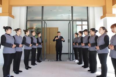 五星級會議服務培訓'進山'記 | 中海旅游產(chǎn)業(yè)扶貧 Vol.3 會議服務